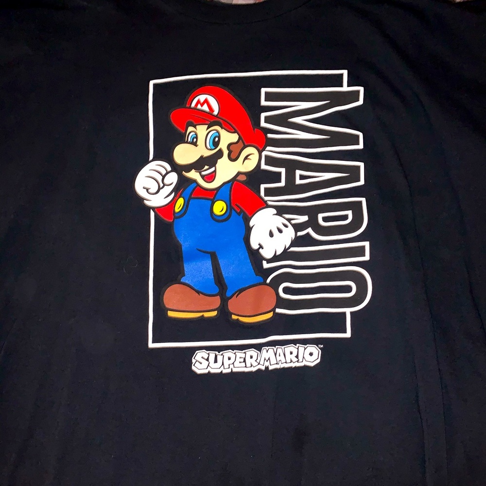 Fairly used mario Tshirt